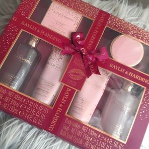 Baylis & Harding England Limited Edition